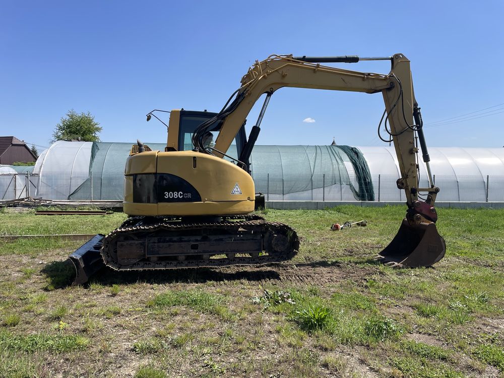 Excavator caterpillar