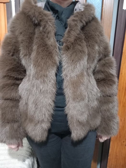 Haina blana artificială