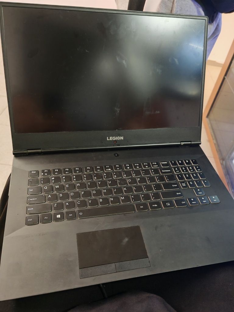 Lenovo legion y540-17irh defect