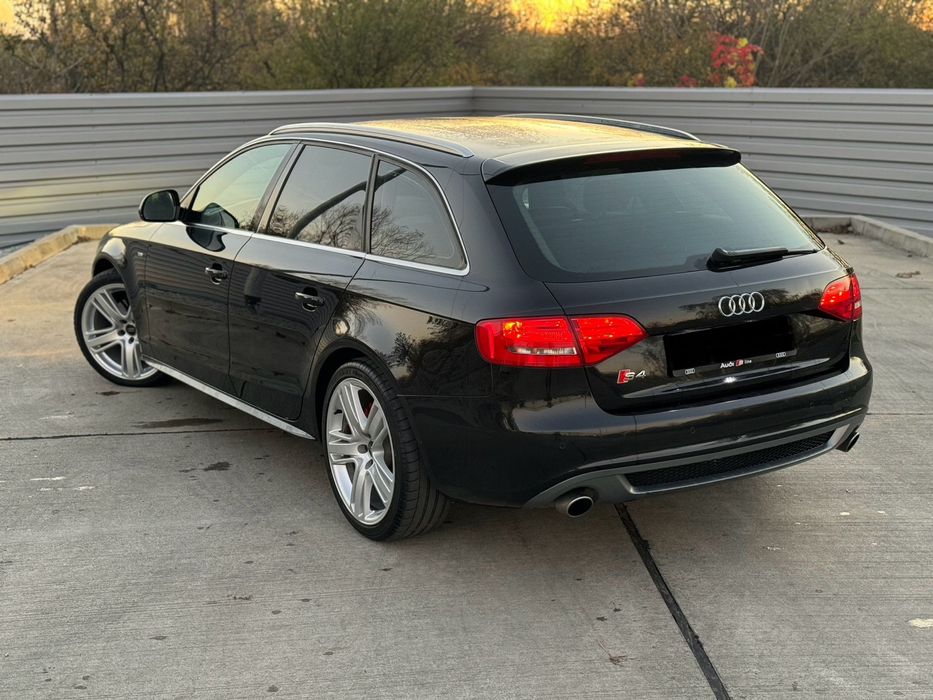 Audi A4 B8 3X S line 2010 2.7TDi