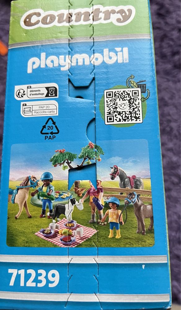 Vând Playmobil Country 71239 - Picnic cu calutii
