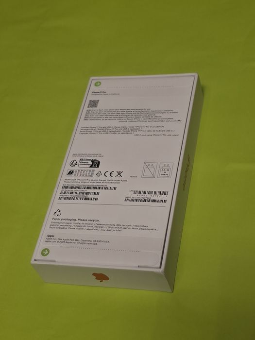 ЗАПЕЧАТАН 256GB iPhone 17 Pro Yettel Гаранция 2028г. Orange | Оранжев