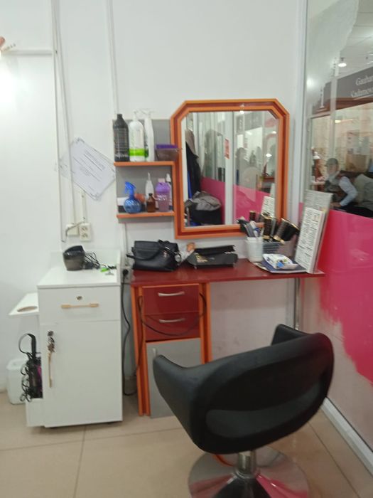 Продается шкаф с зеркалом