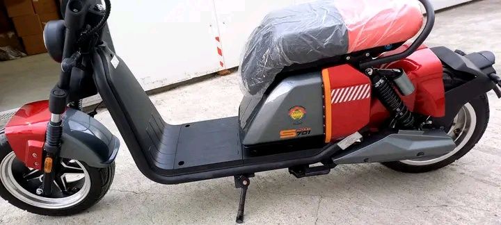 Scuter electric extra full fara permis