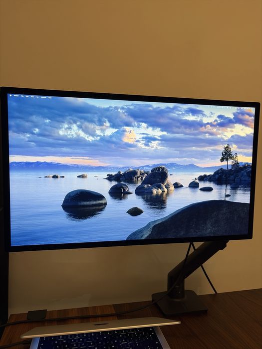 Apple Studio Display, VESA, Nano-Texture, cu brat ERGOTRON HX inclusiv