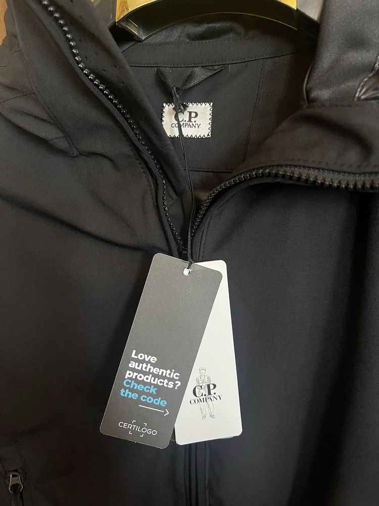Geaca impermeabila CP Company
