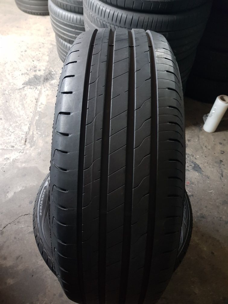 Goodyear 215/65 R16 98V vară