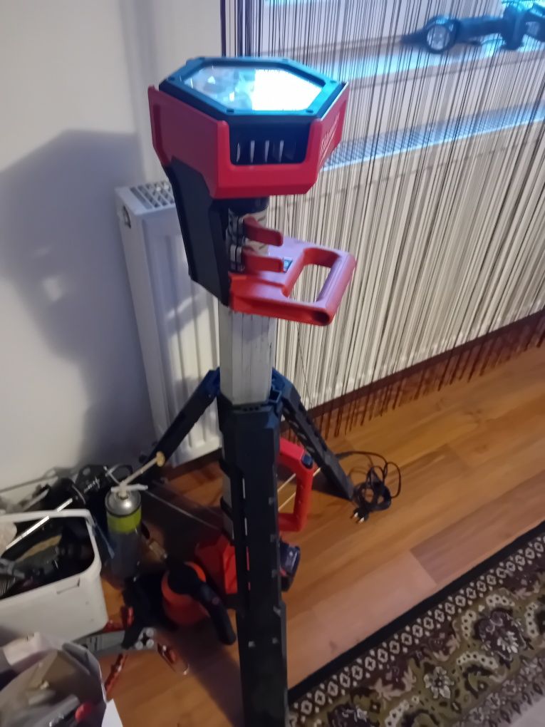 Proiector Led Milwaukee M18 SAL2