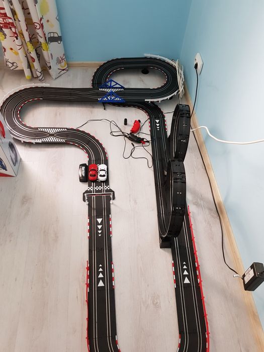 Детска писта с колички