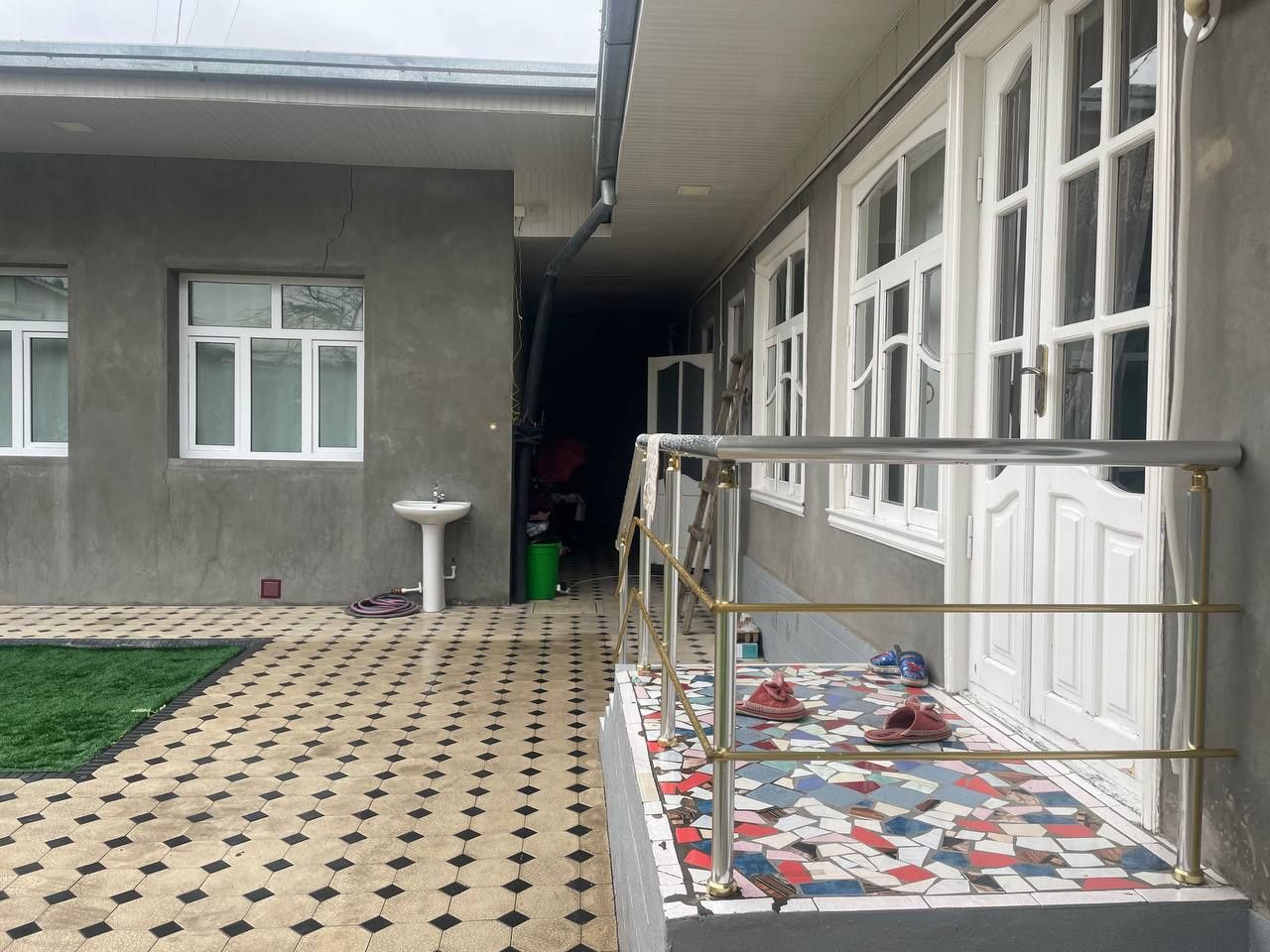 Sagbonda xovli sotiladi 1 sotixi narxi