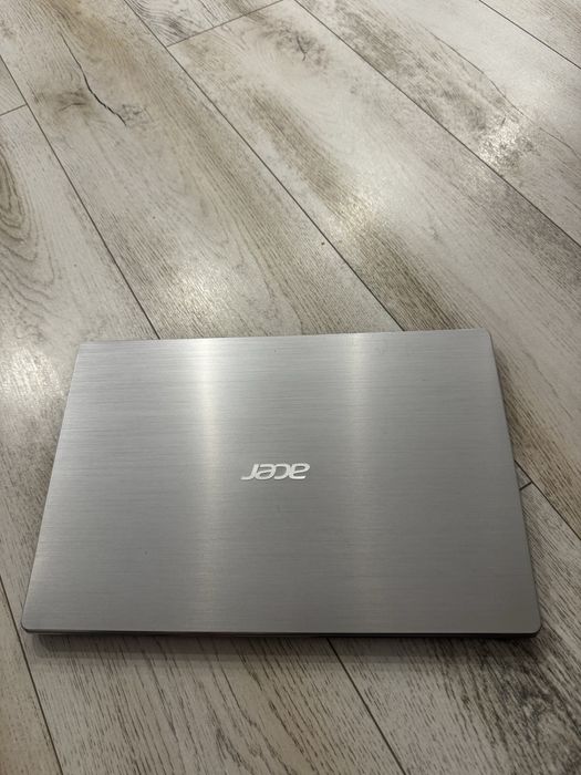 Laptop Acer i5 generatia 8 cu placa video dedicata nvidia