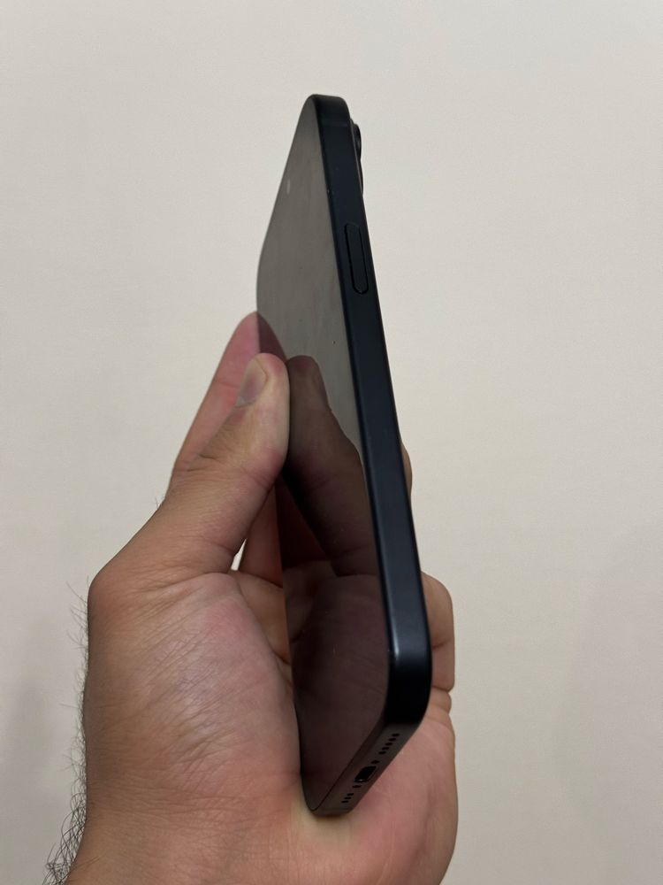Iphone 15. 128гб АКБ 91%