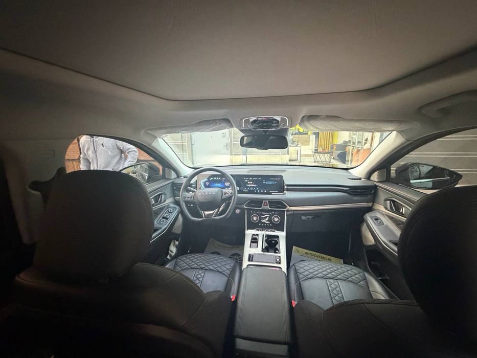 Exeed мошина сотилади