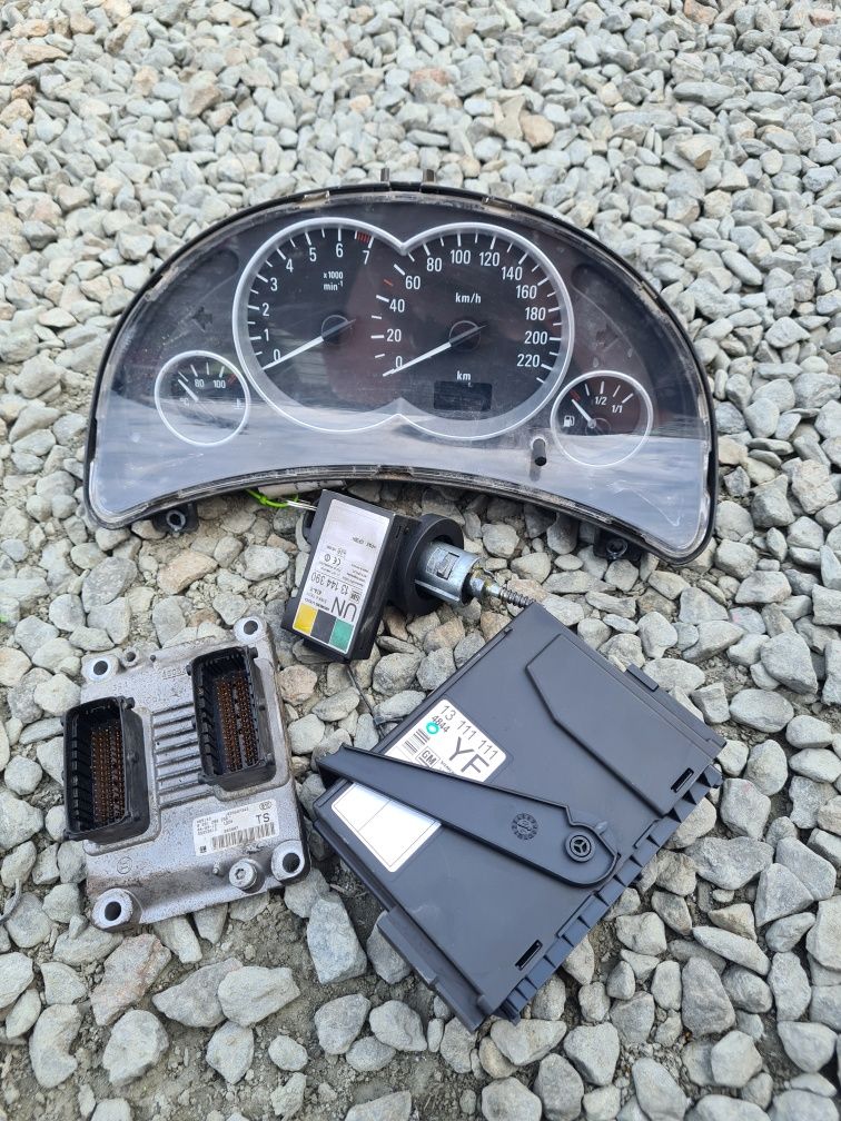 Kit pornire ecu ceas bcm Opel Corsa C Combo 1.4 i 66 kw 90 cp Z14XEP