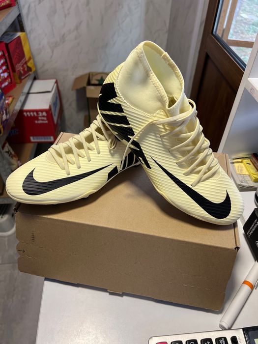 Nike Futbol ayakkabısı Kramponlar Mercurial Superfly 9 Club Mg