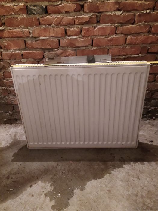 Радиатор д 80см в 60см