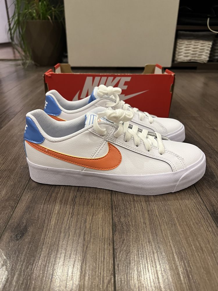 Маратонки Nike Court Royale