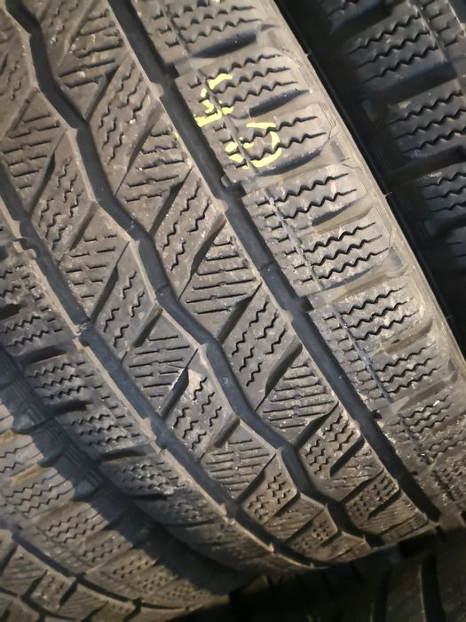 235 65 16 C 16 цола гуми за бус лекотоварни hankook dot 24