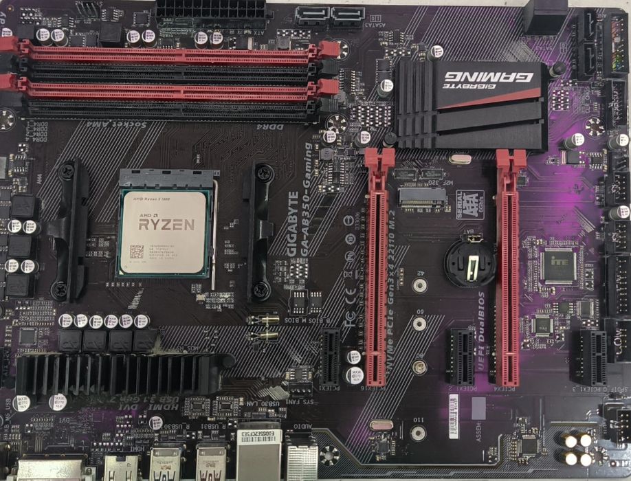 Soket AM4 — Ryzen, Athlon seriyali protsessorlar bilan ishlaydi. 

DDR