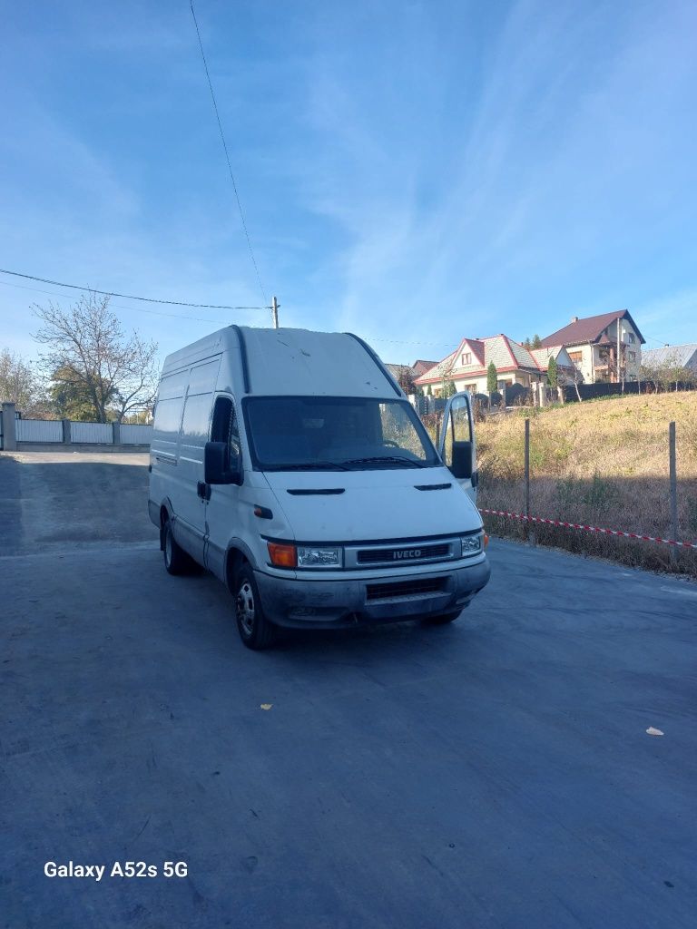 Vand iveco mai multe detali