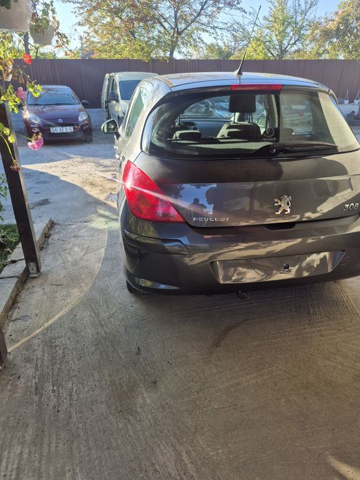 Peugeot 308 1.6 benzină Hatchback