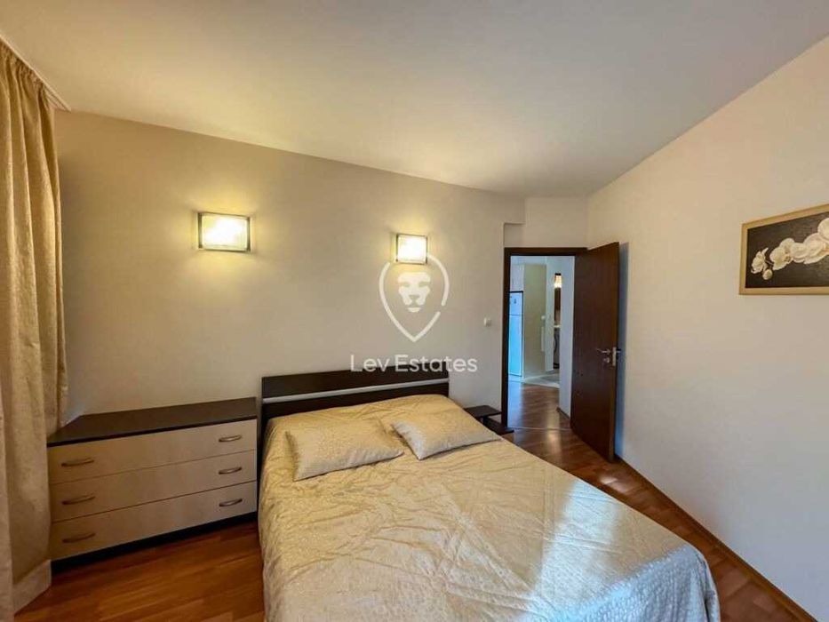 Продава се Тристаен апартамент в Бургас, Сарафово - 75 кв.м за 1094 €/кв.м - Снимка #4