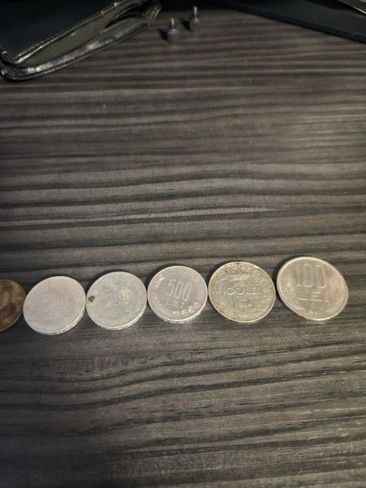 Vand bani vechi de colectie