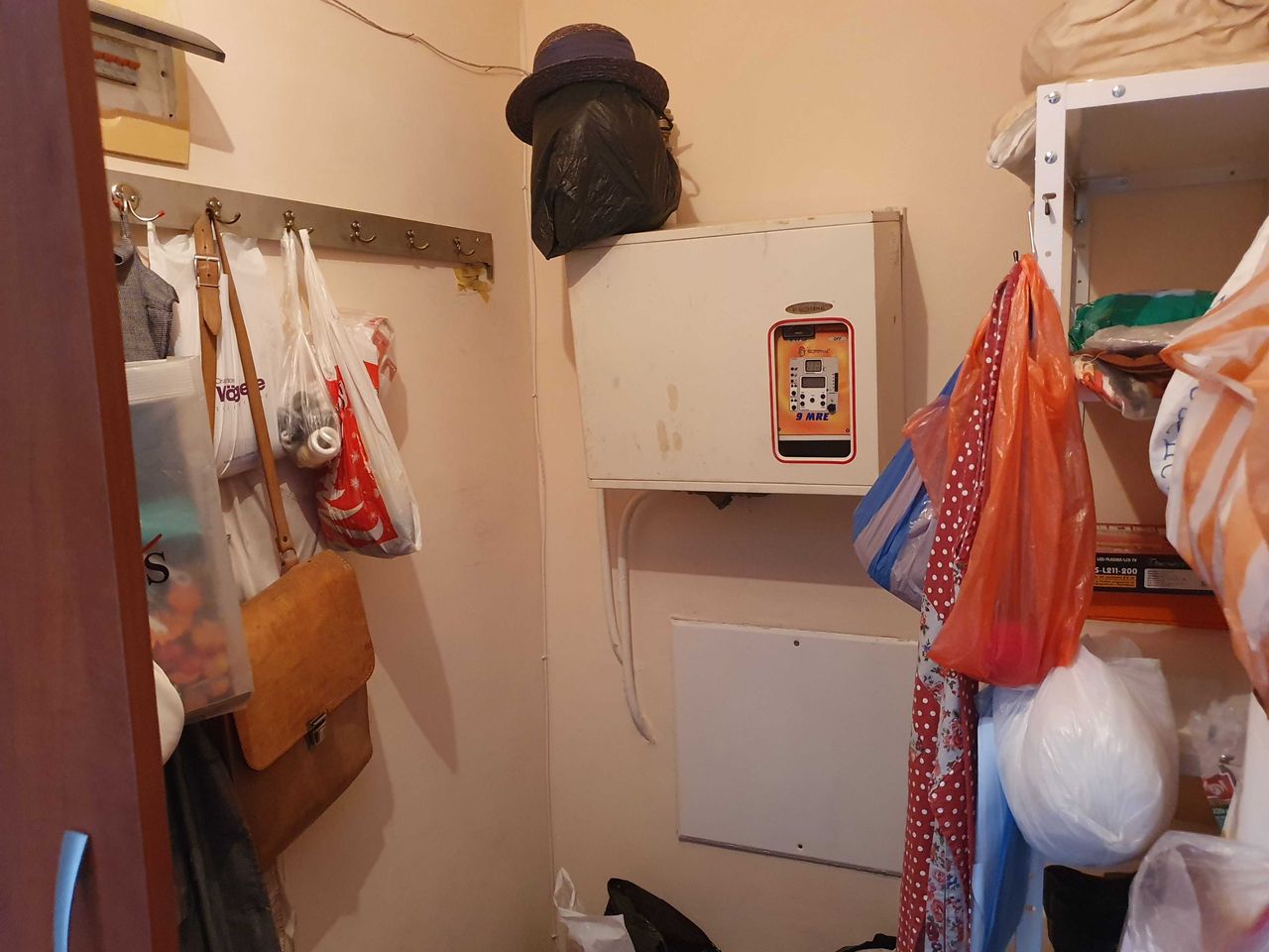 Продава се Четиристаен апартамент в Казанлък - 105 кв.м за 1093 €/кв.м - Снимка #8