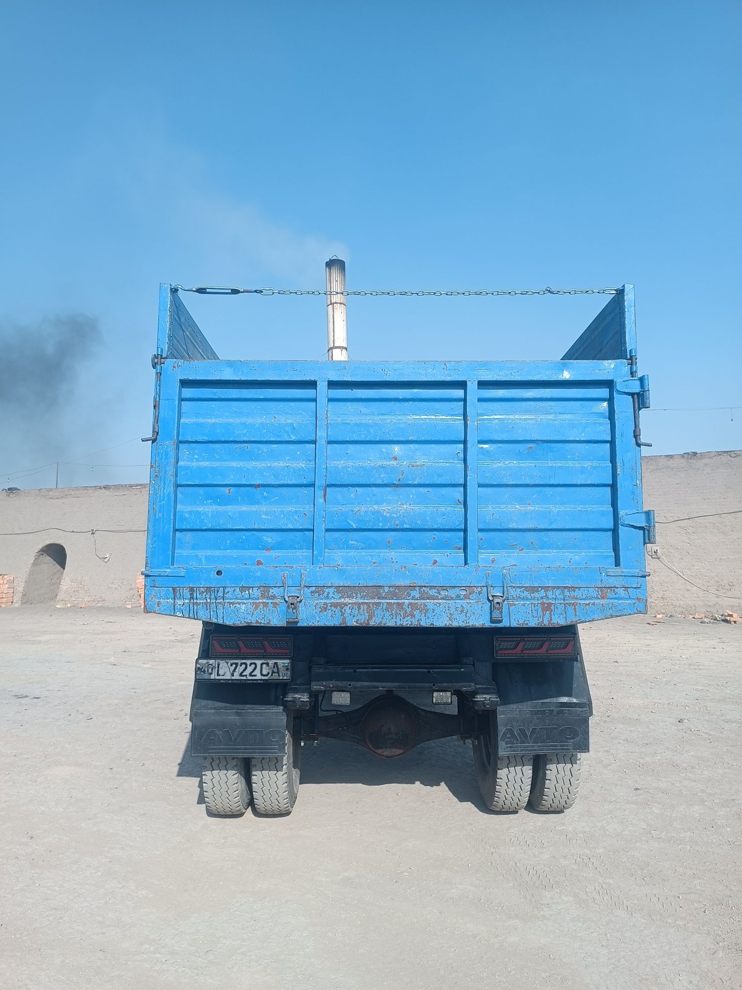 Gaz 53 samosval sotiladi