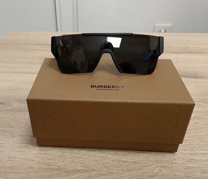 Слънчеви очила Burberry