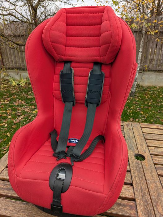 Scaun auto Chicco, pentru copii 9-18 kg