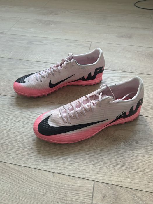 Футболни обувки Nike Mercurial 44