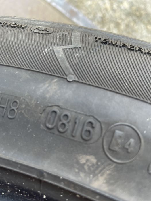 Anv vara 235/55/19 Continental/Pirelli