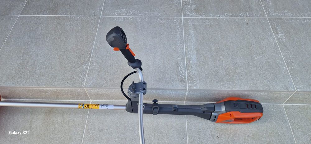 Husqvarna motocoasă pe acumulator