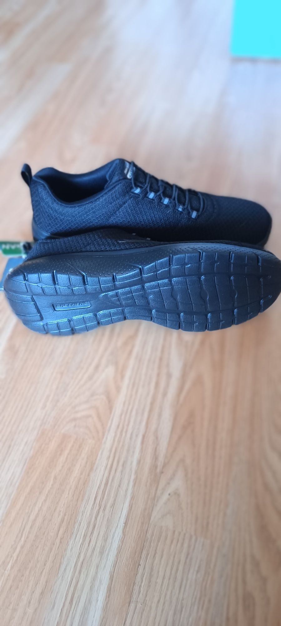 Обувки Skechers lite-weight slip on 44/45 номер