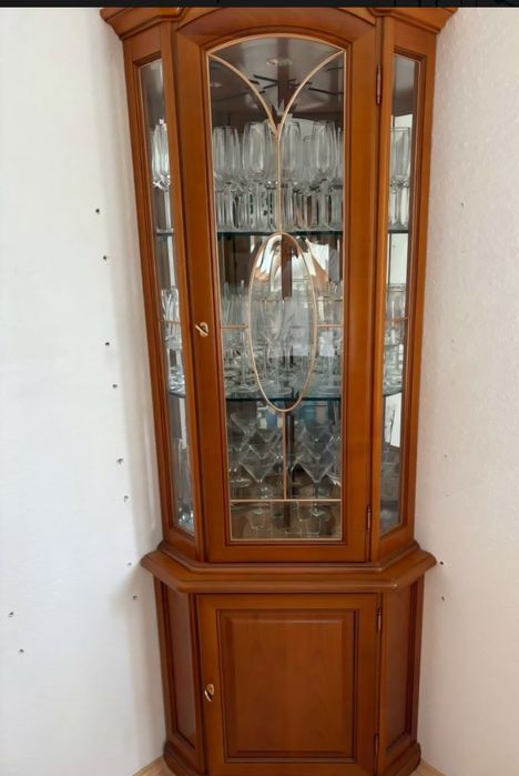 Vitrină de colț .205/78