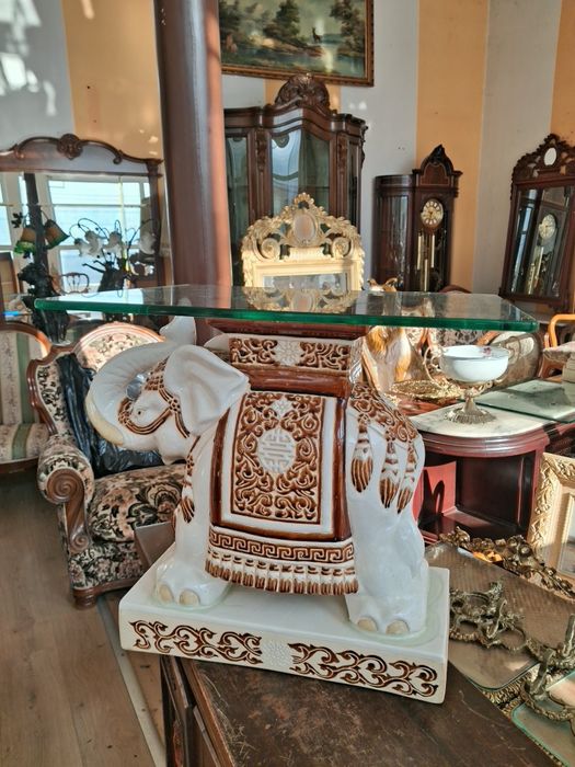 Холна    масичка