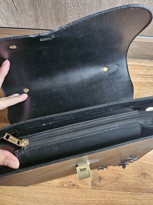 Твърда чанта valentino