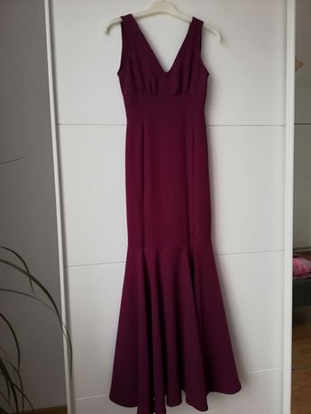 Rochie de gală mărimea 36,culoare vișiniu. Preț 169 ron