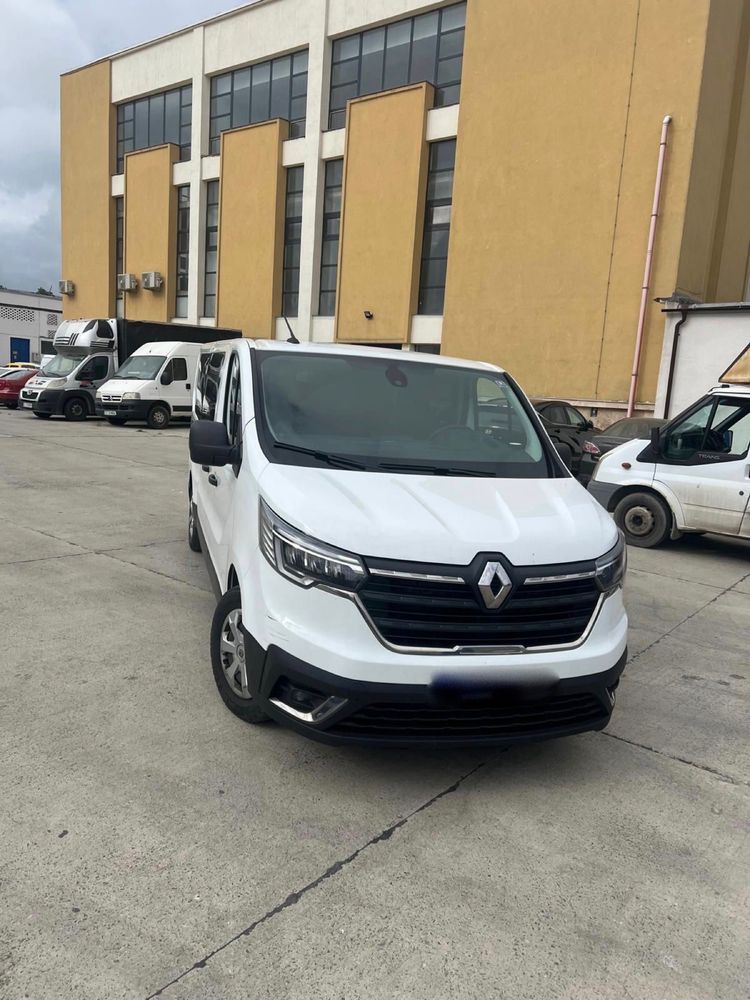 Inchirieri auto‼️‼️ RENAULT TRAFIC 2022