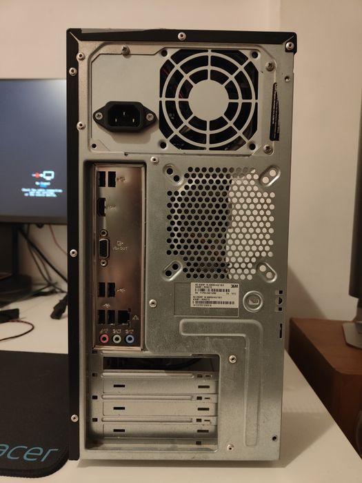 Sistem Asus  AMD A8 6500, 4GB DDR3, fara HDD