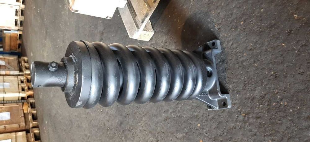 Ленивец, звездочка натяжитель цепи для экскаватора Komatsu Hitachi Cat