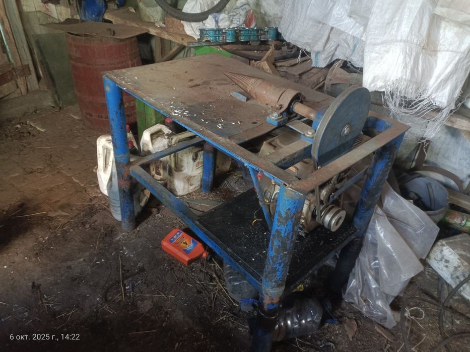 Продам дровокол в отличном состоянии