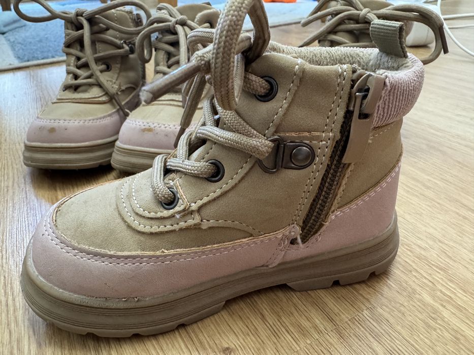 Детски боти Reserved