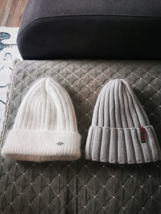 Продам шапки, состояние хорошее