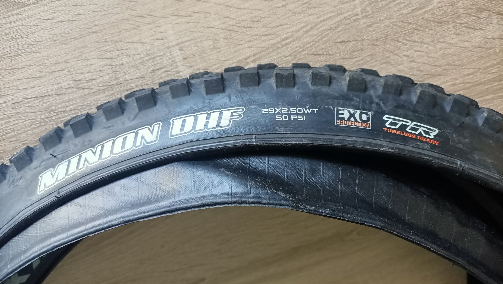 Antelopa alba/oem Maxxis minion dhf 2.5 29 exo tubeless ready