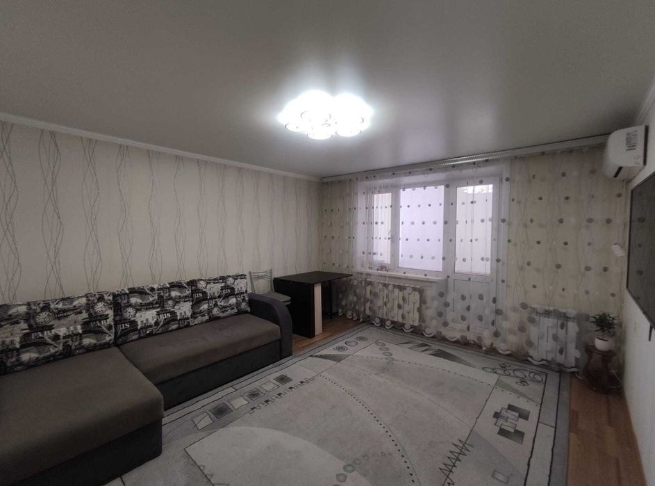 Продам 3 комнатную квартиру район Военного городка