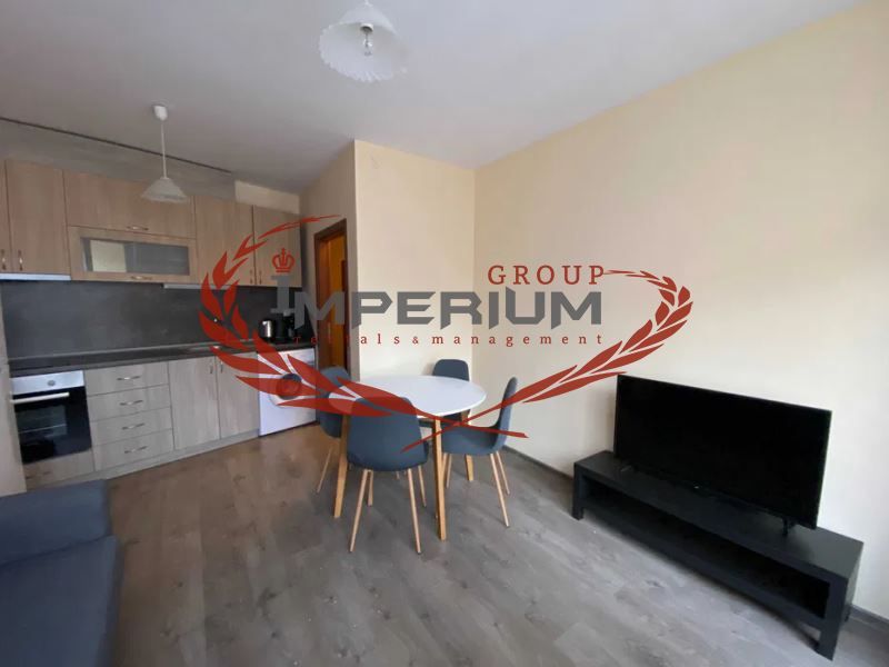 Дава се под наем Двустаен апартамент в Варна, Център - 70 кв.м за 612 € - Снимка #1