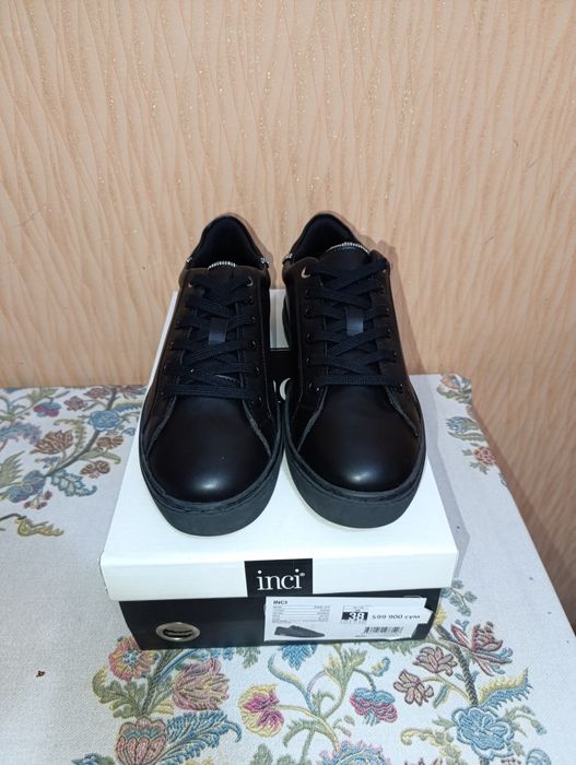 Турецкие женские кроссовки, размер 38