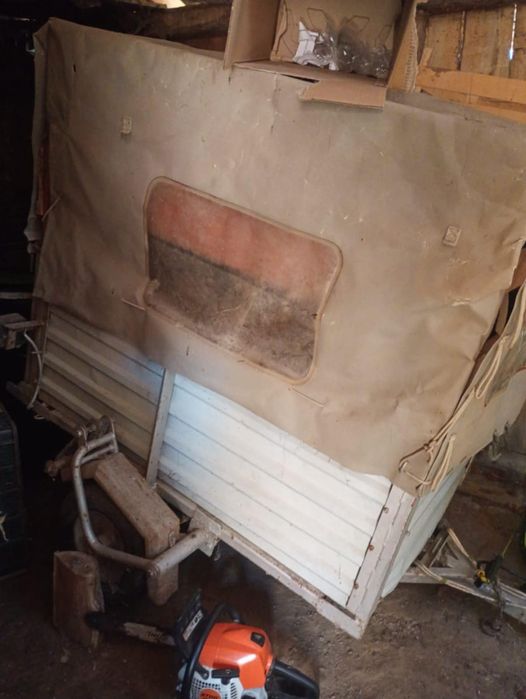 Vând remorcuță ...